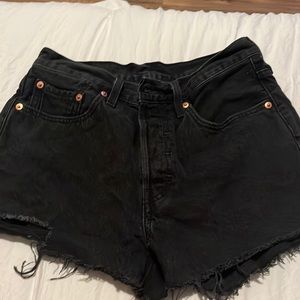 High waisted Levi 501s
